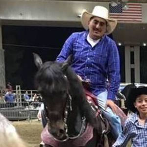 Meet your Posher, Misael